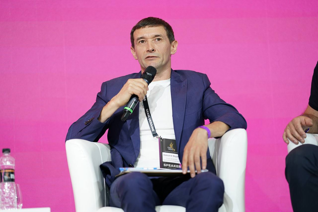 ОЛЕКСАНДР БУЮКЛІ, Виконавчий директор Першого українського сільськогосподарського кооперативу
